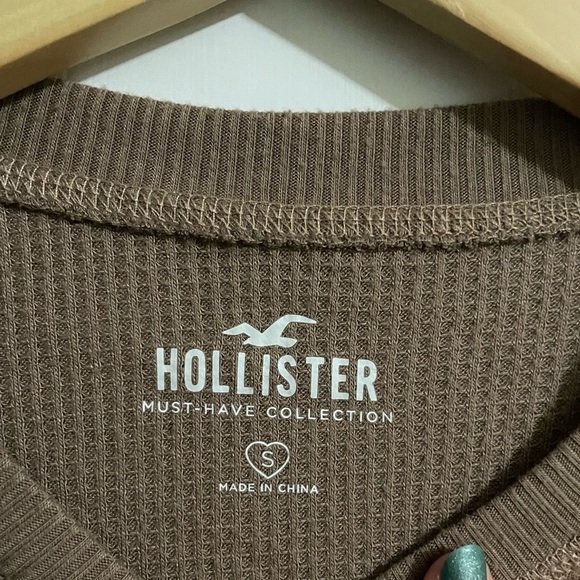 Hollister Waffle Knit Cropped Long Sleeve Size S - Picture 3 of 3